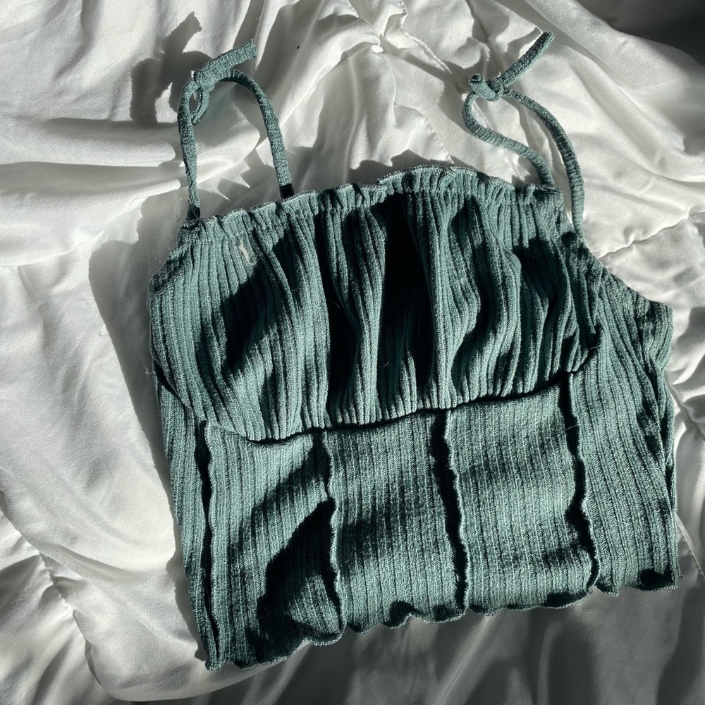 green bust top
